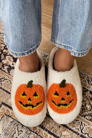 Halloween Pumpkin Plush Slippers - 2 Colors