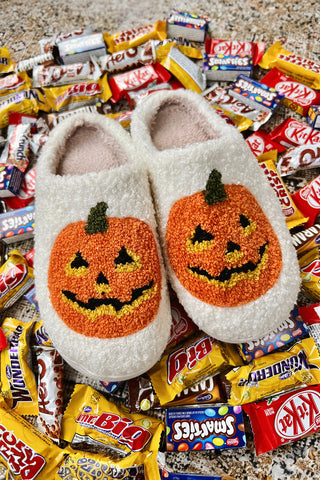 Halloween Pumpkin Plush Slippers - 2 Colors